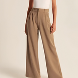 Paulina | Pantalon à jambes larges et plis – élégance à chaque pas